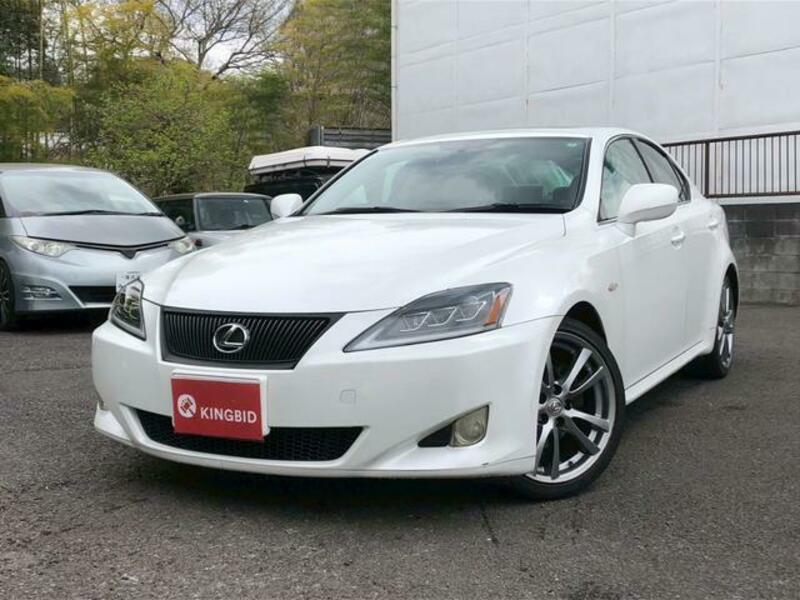 LEXUS　IS