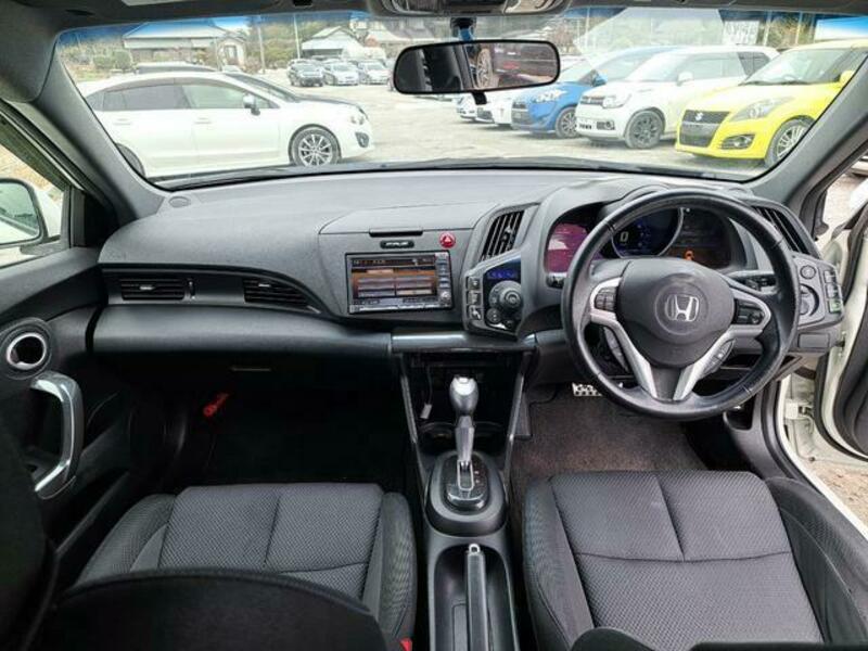 CR-Z-7