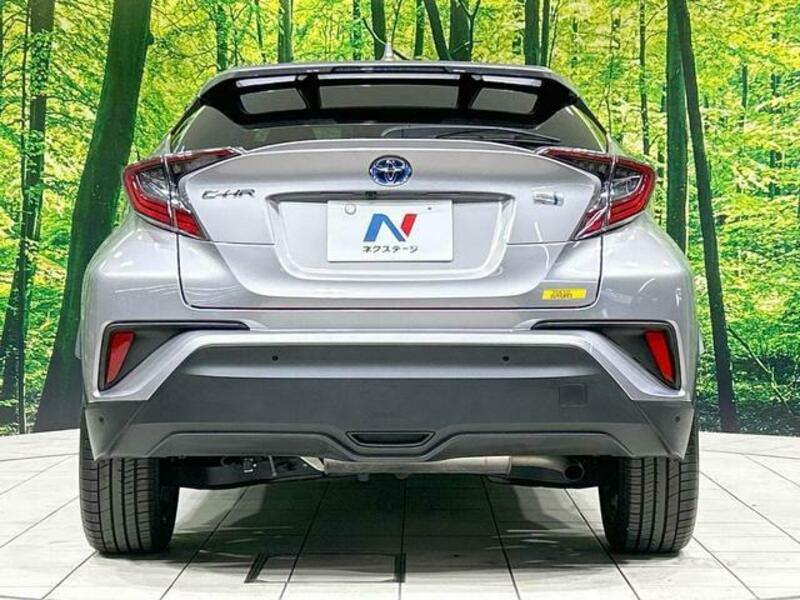 C-HR-15