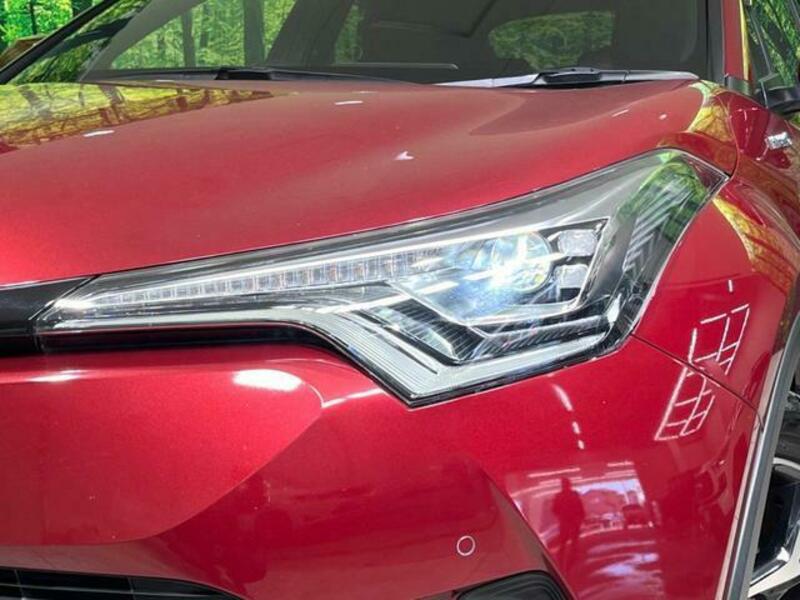 C-HR-12
