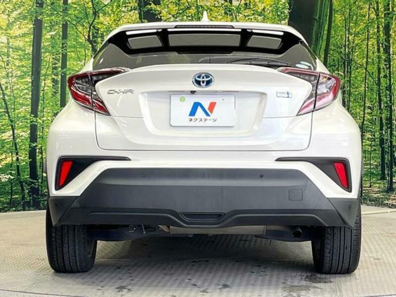 C-HR-15
