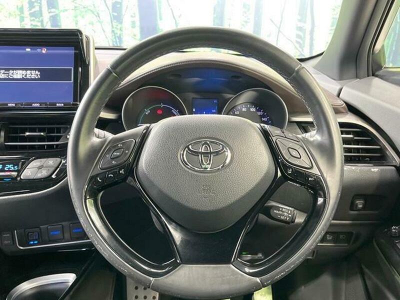 C-HR-11