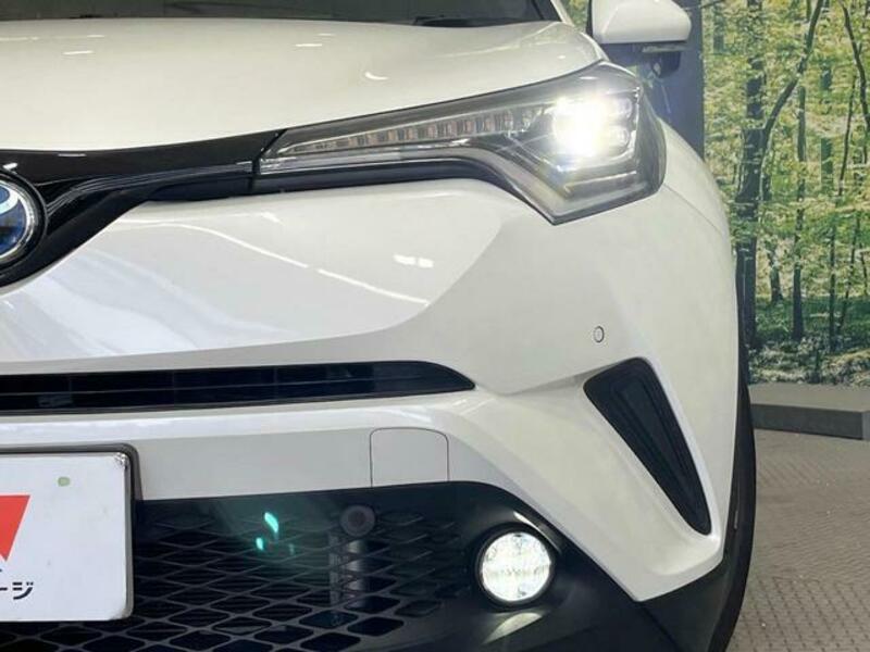 C-HR-12
