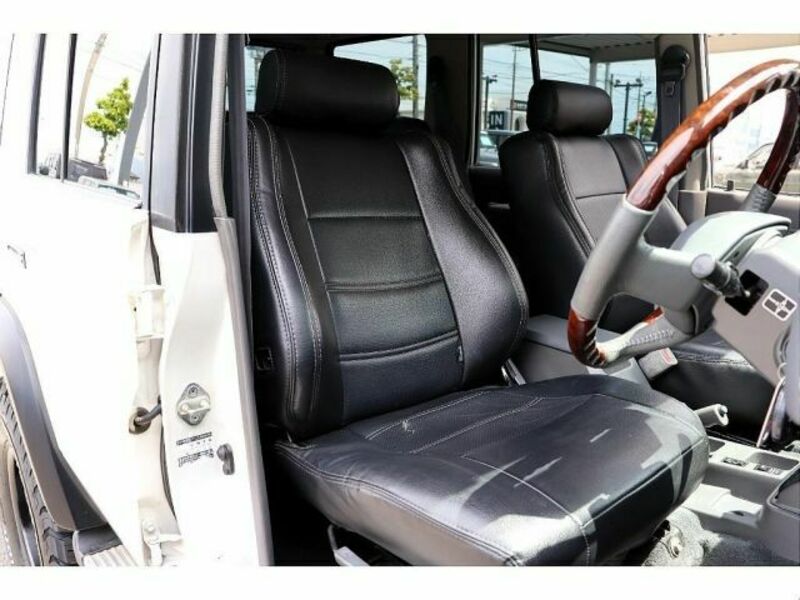 LAND CRUISER PRADO-3