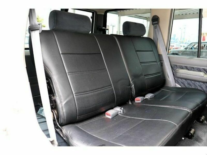 LAND CRUISER PRADO-4