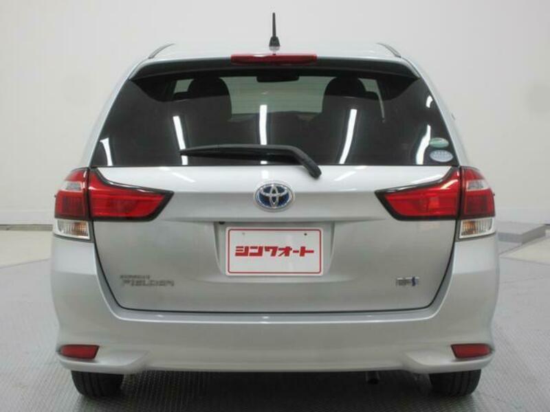 COROLLA FIELDER-2
