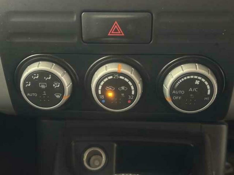 X-TRAIL-9