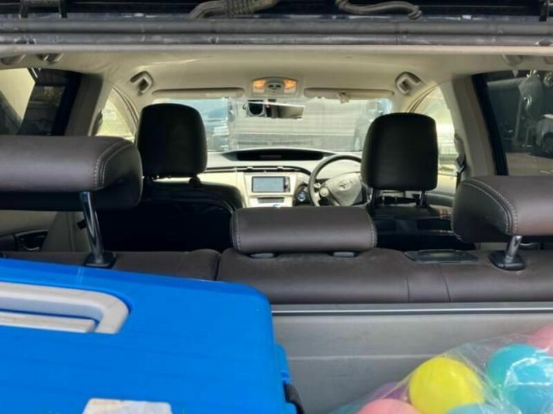 PRIUS-9