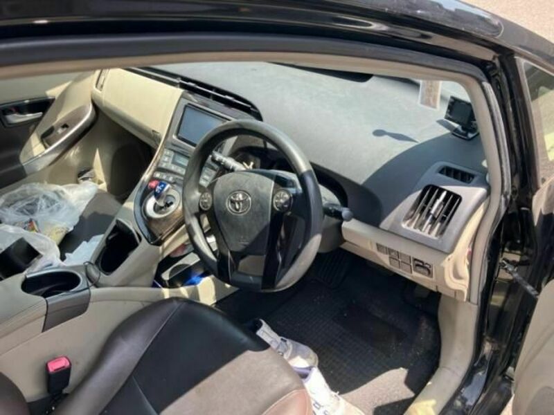 PRIUS-14