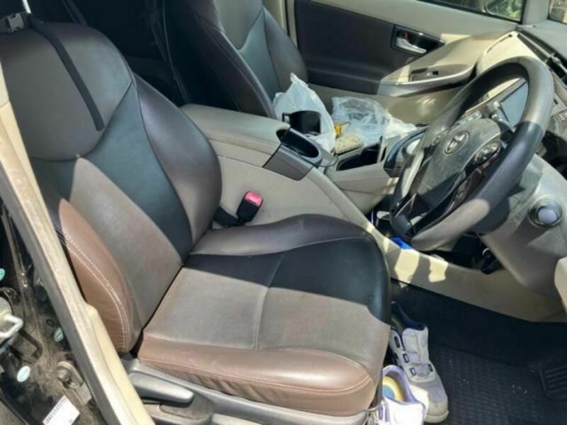 PRIUS-15