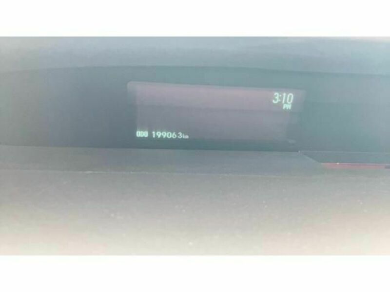 PRIUS-17