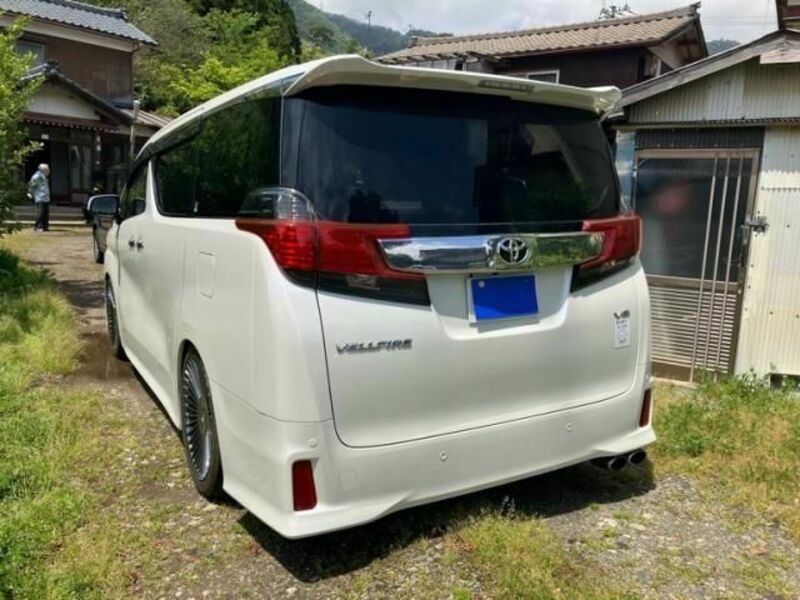 VELLFIRE-2