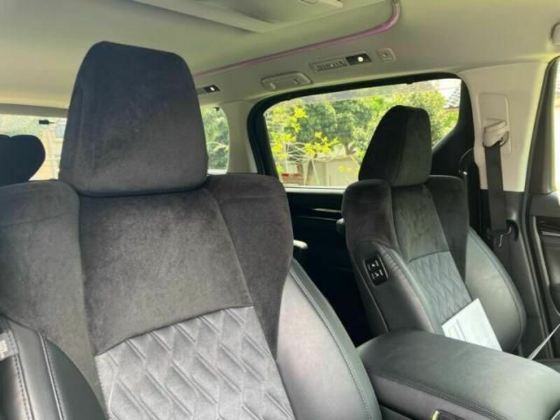 VELLFIRE-10