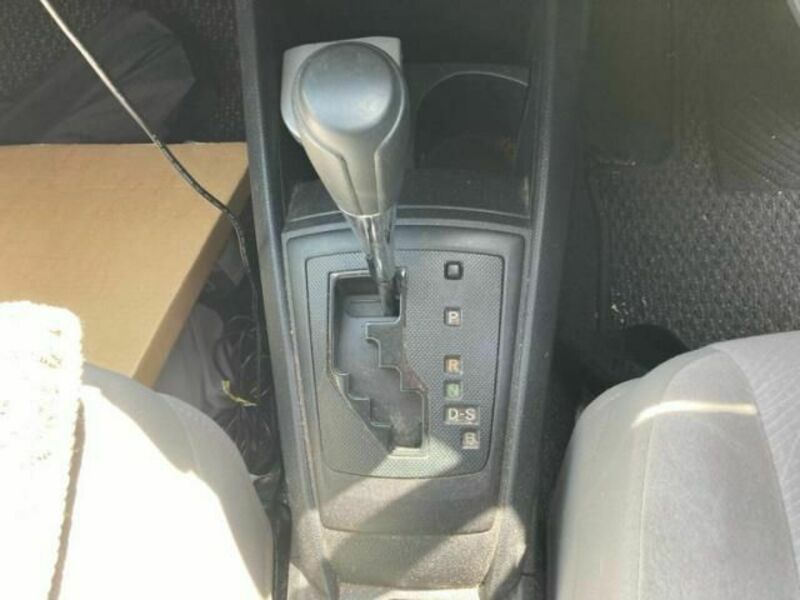 COROLLA AXIO