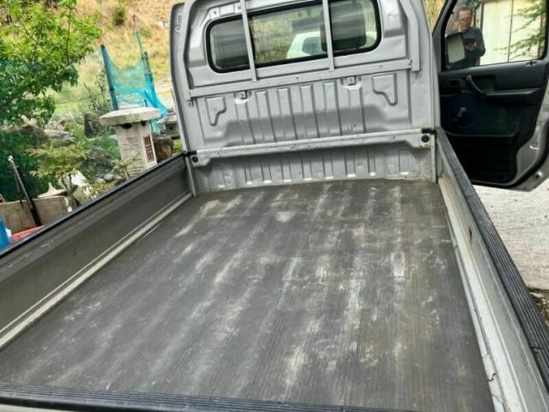 CARRY TRUCK