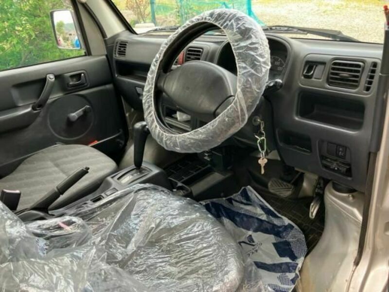 CARRY TRUCK