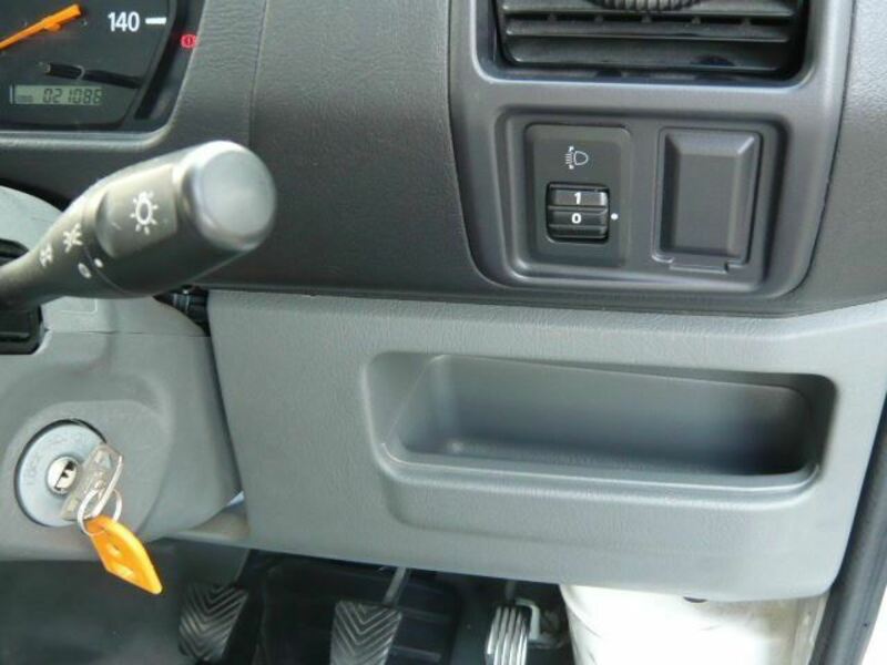 MINICAB TRUCK