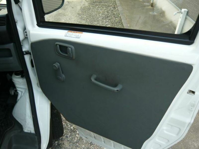 MINICAB TRUCK