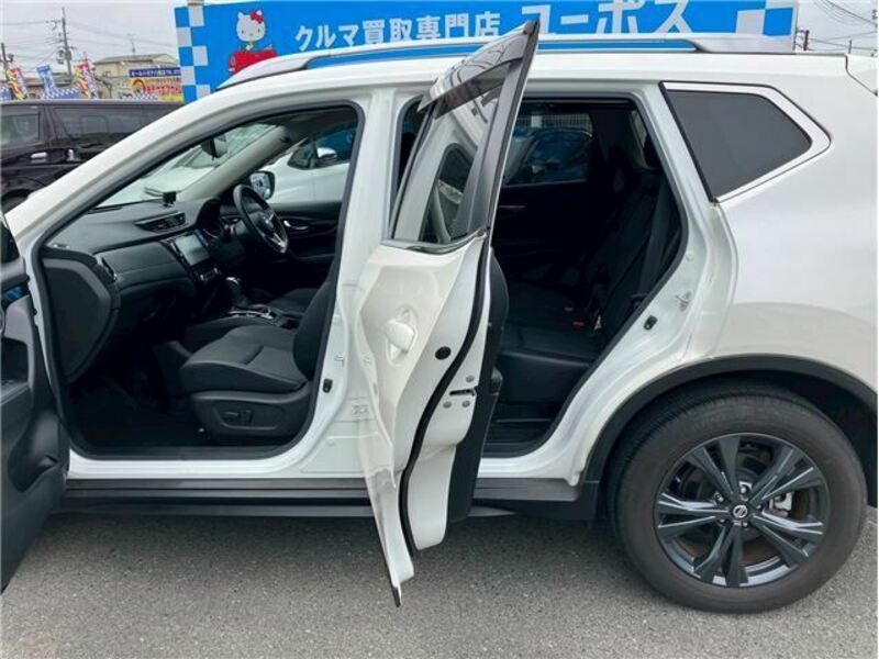 X-TRAIL-16