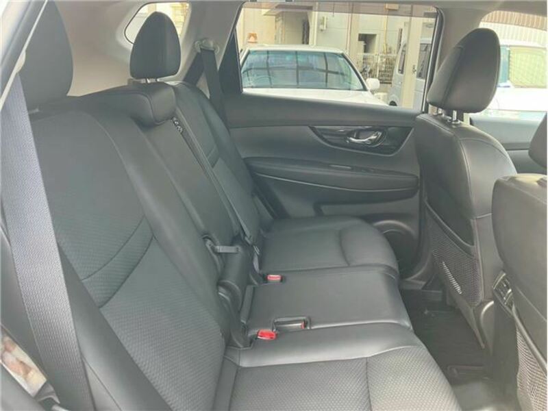 X-TRAIL-31