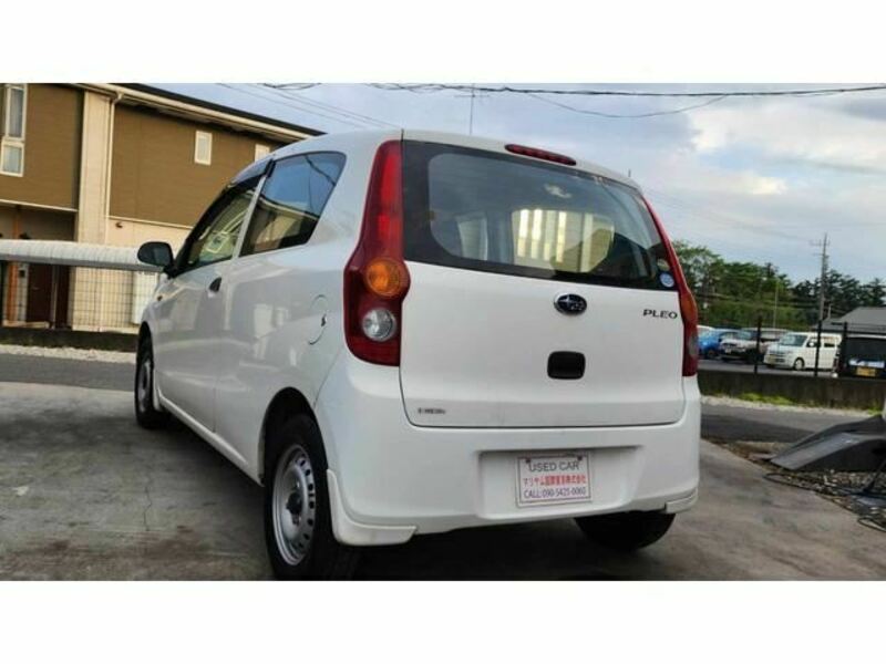 PLEO-8