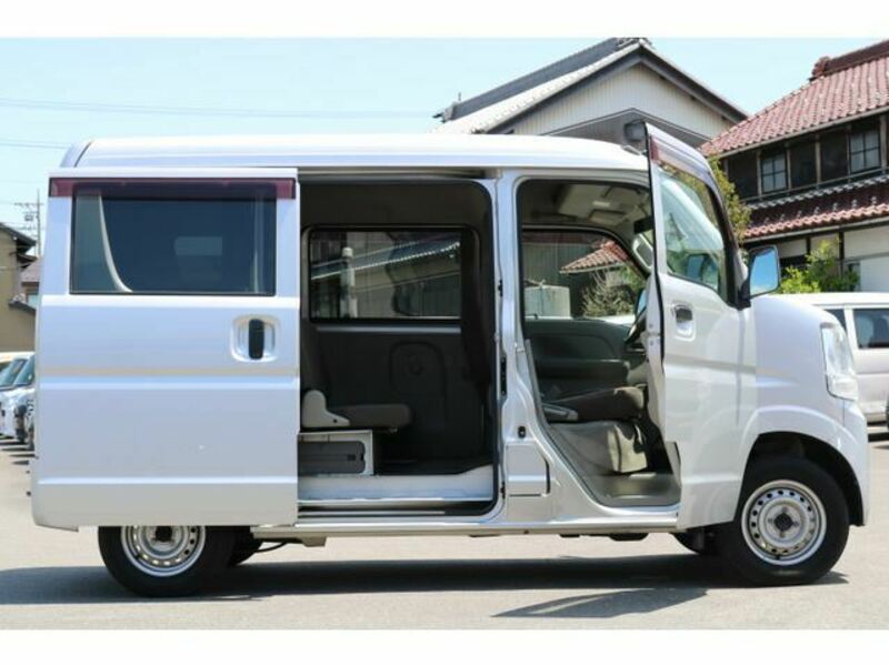 MINICAB VAN