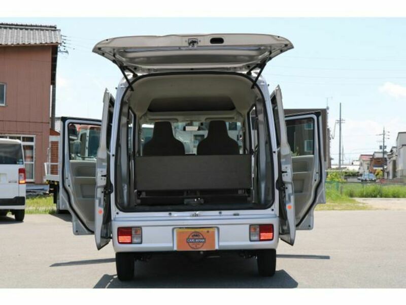 MINICAB VAN