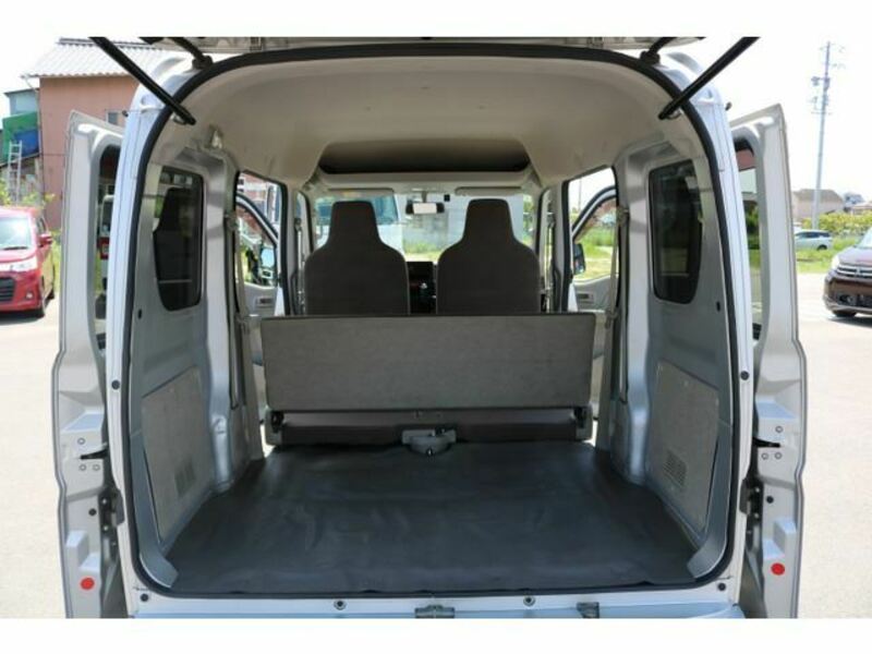 MINICAB VAN