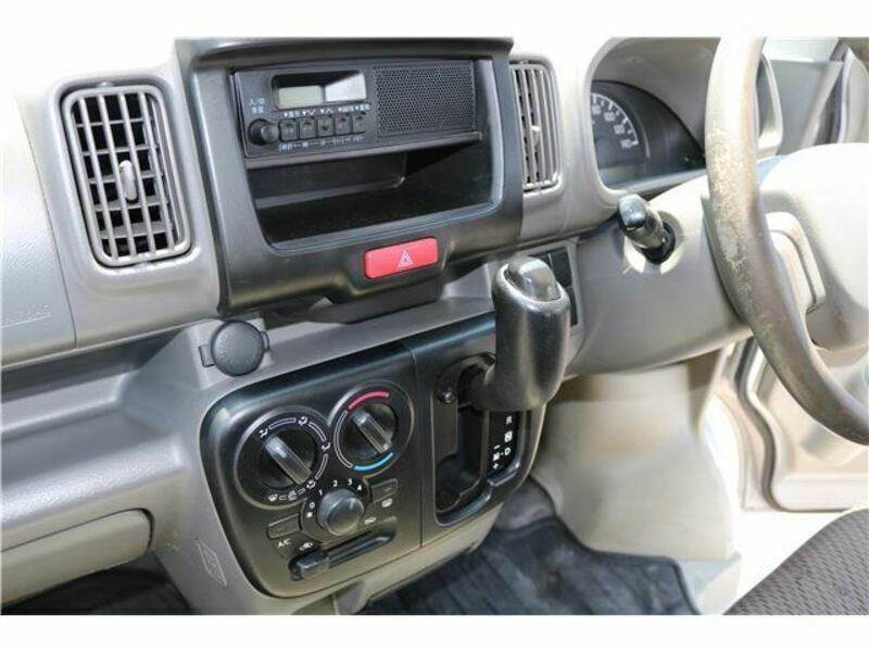 MINICAB VAN