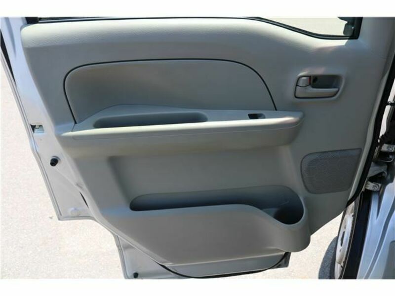 MINICAB VAN