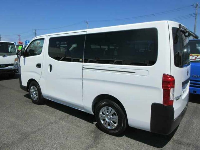 NV350 CARAVAN-14