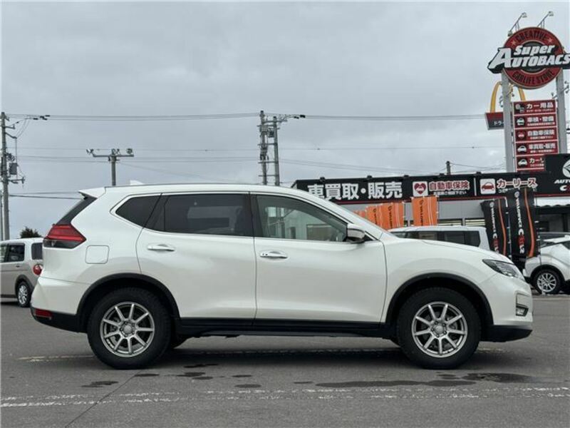X-TRAIL-5