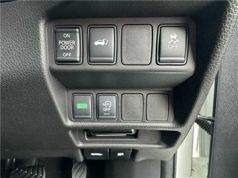X-TRAIL-18