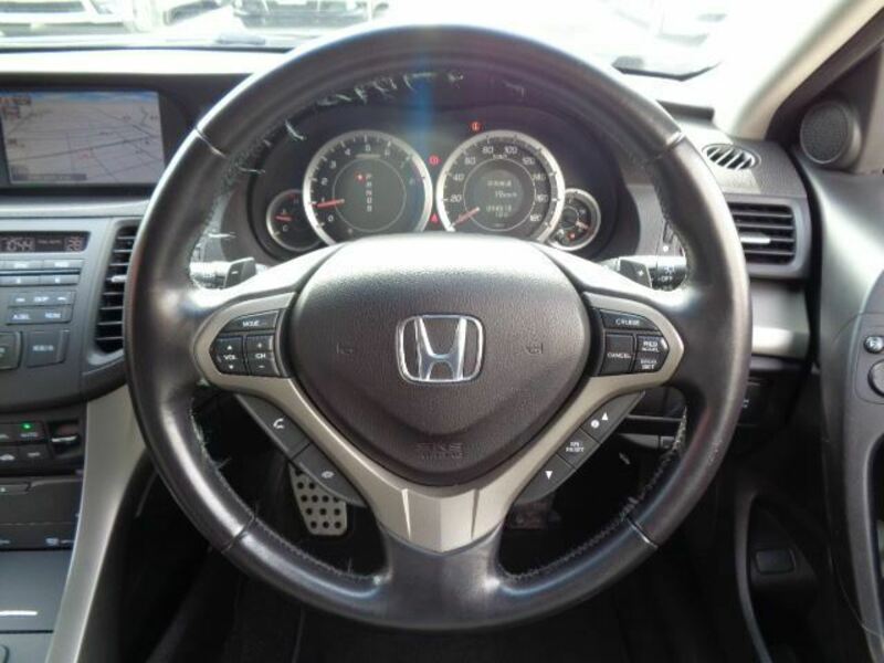 ACCORD TOURER-12