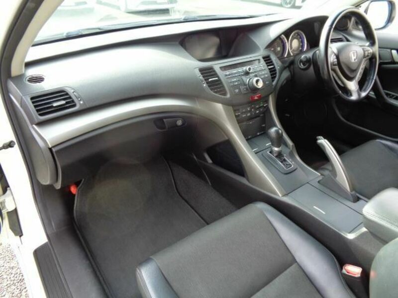 ACCORD TOURER-34