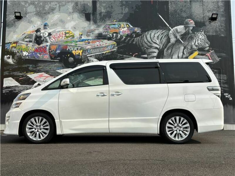 VELLFIRE-5