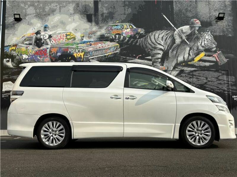 VELLFIRE-6