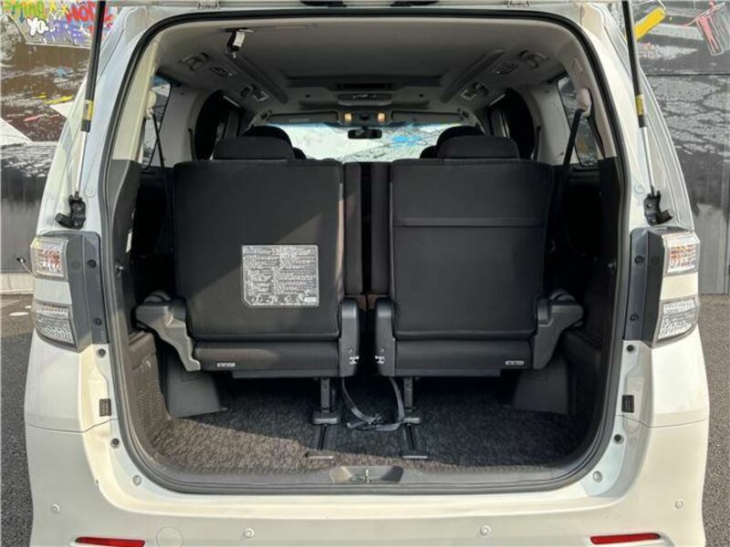 VELLFIRE-32