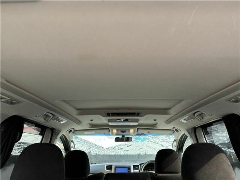 VELLFIRE-37