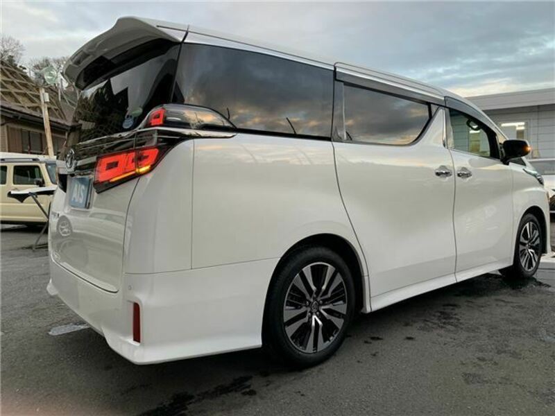 VELLFIRE-2