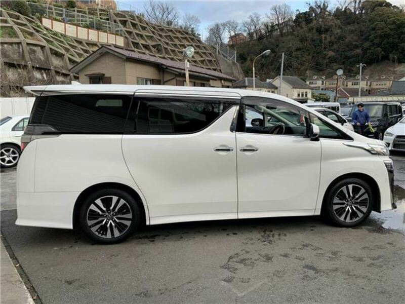 VELLFIRE-3