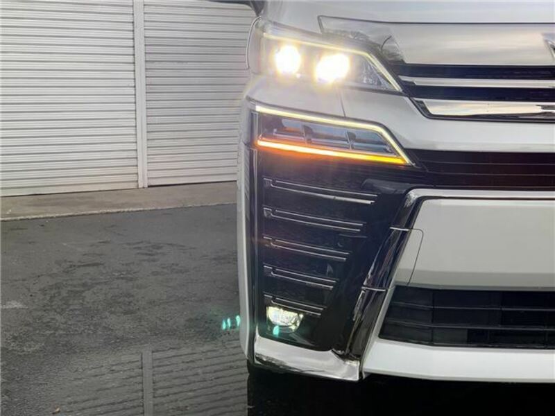 VELLFIRE-10