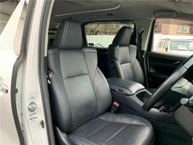 VELLFIRE-11