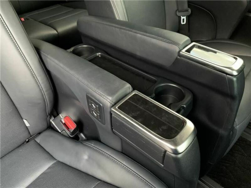 VELLFIRE-36