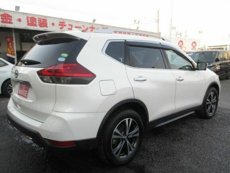 X-TRAIL-7