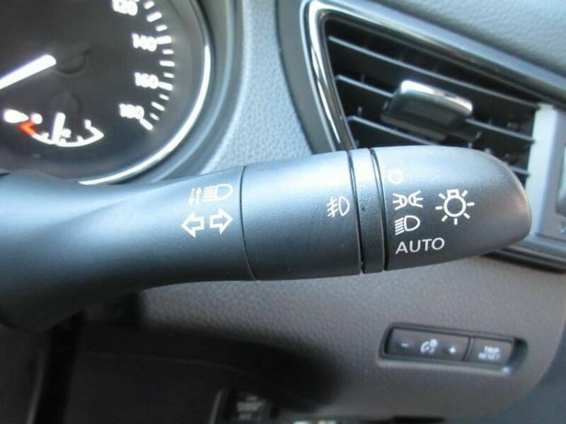 X-TRAIL-18