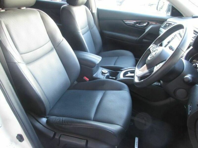 X-TRAIL-44
