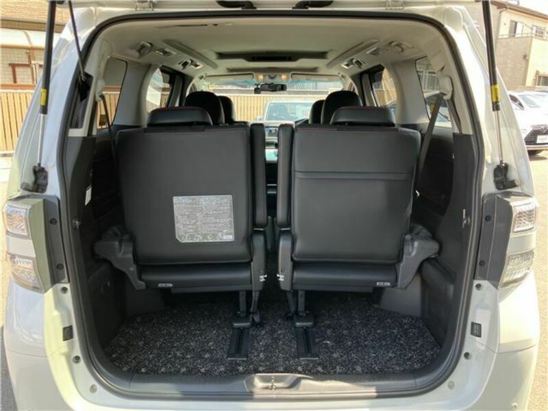 VELLFIRE-35