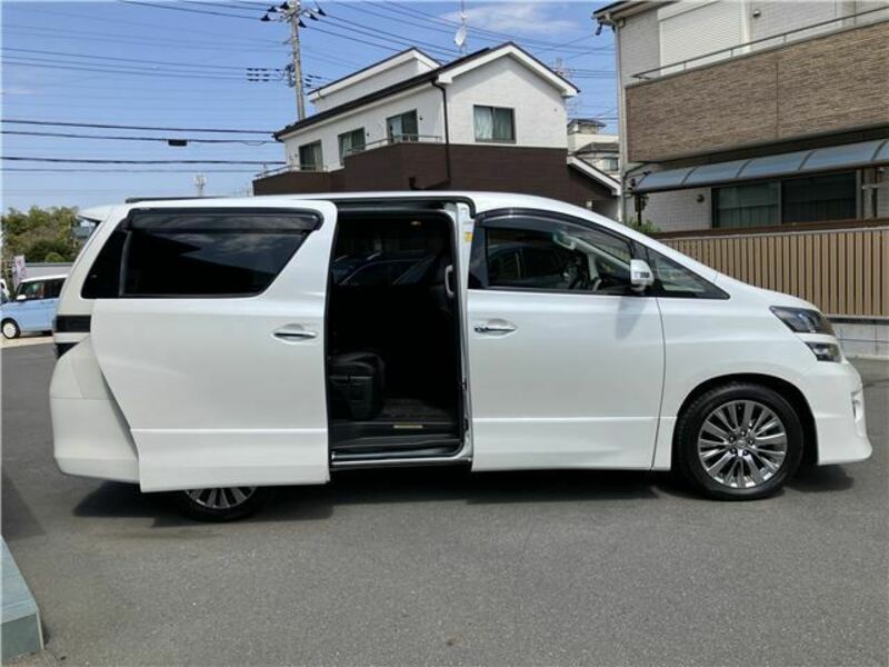 VELLFIRE-44