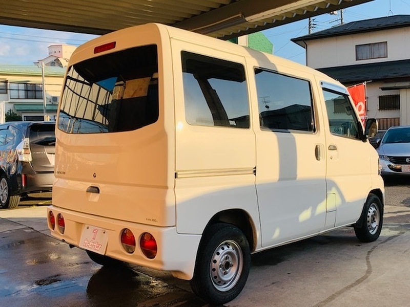 MINICAB VAN